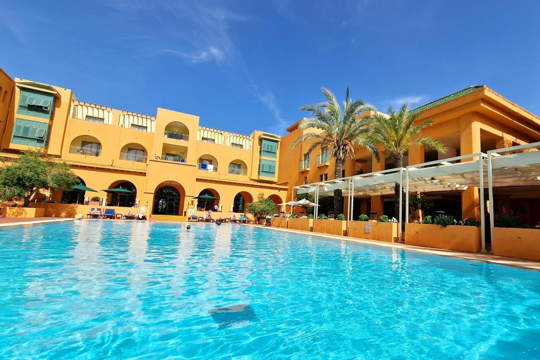 Alhambra Thalasso Отель
